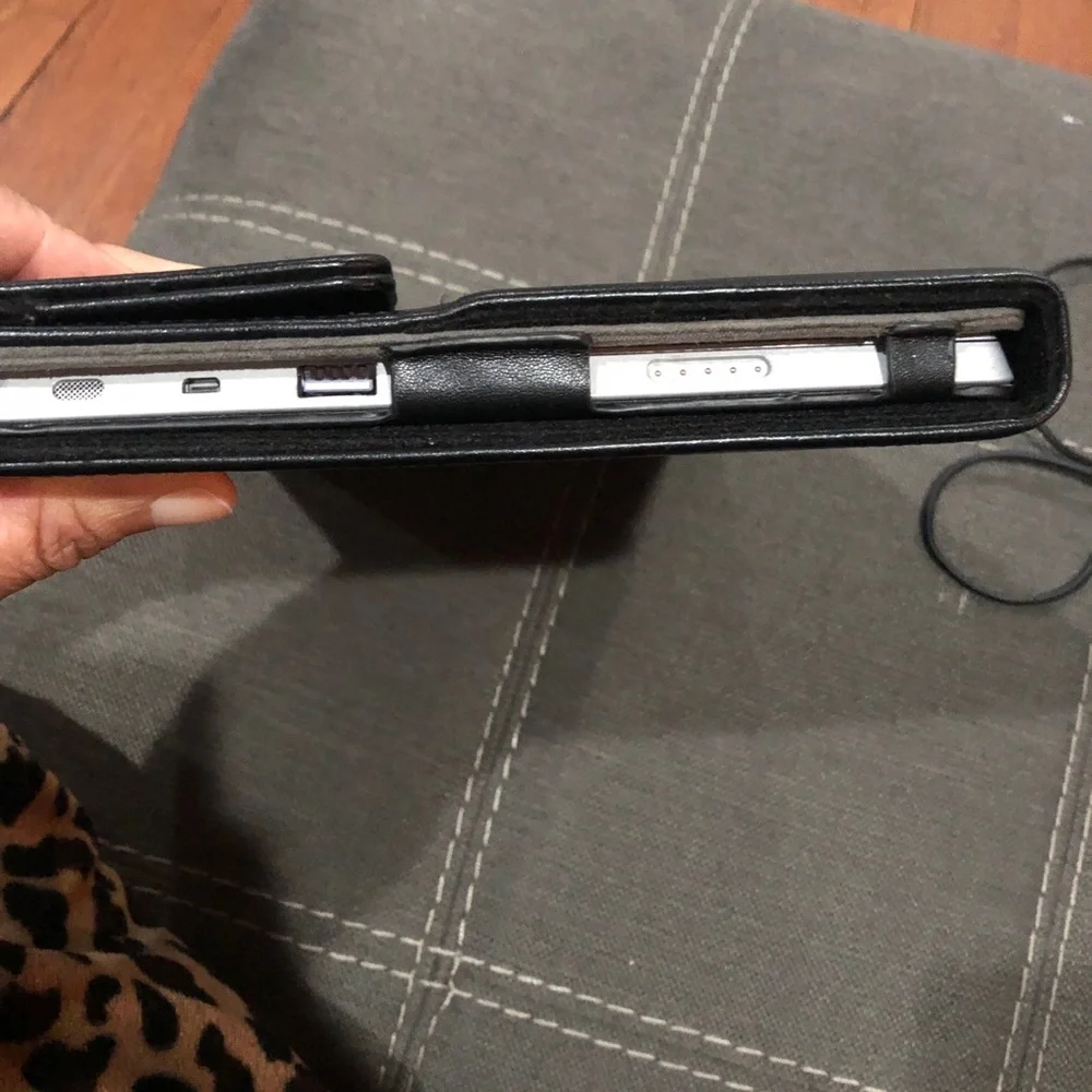Microsoft Surface 32GB *GREAT CONDITION*